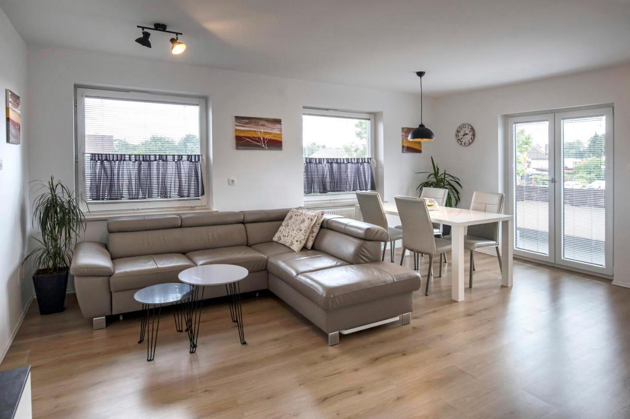 Apartments Vila Apolonia Ljubljana Ngoại thất bức ảnh