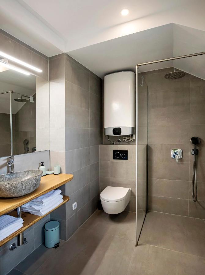 Apartments Vila Apolonia Ljubljana Ngoại thất bức ảnh
