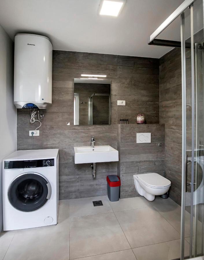 Apartments Vila Apolonia Ljubljana Ngoại thất bức ảnh
