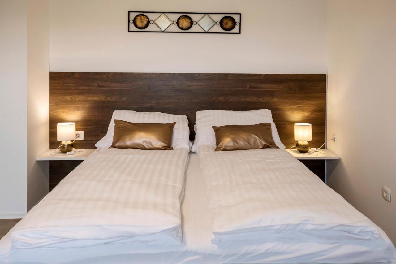Apartments Vila Apolonia Ljubljana Ngoại thất bức ảnh