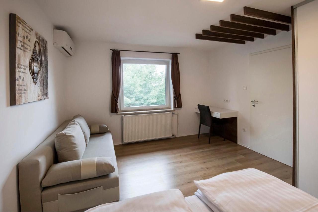 Apartments Vila Apolonia Ljubljana Ngoại thất bức ảnh